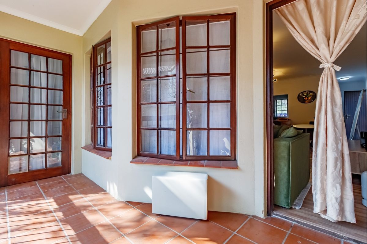 2 Bedroom Apartment For Sale in Morningside - Photo 5