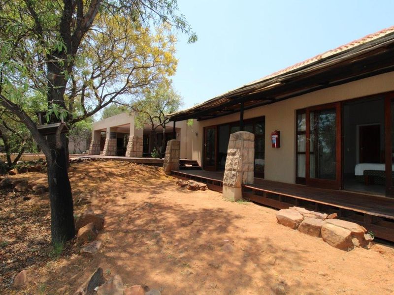 Elements Golf Estate: A Dream Home for Golf Lovers and Nature Enthusiasts - Photo 9