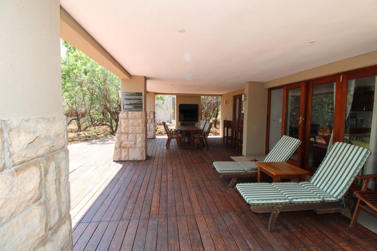 Elements Golf Estate: A Dream Home for Golf Lovers and Nature Enthusiasts - Photo 3