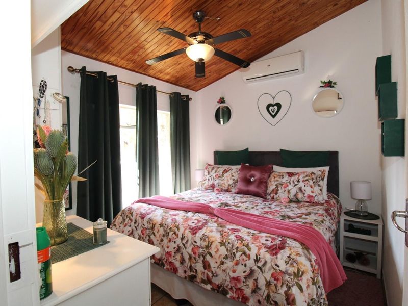 Charming Two-Bedroom Home in Estate  with Rustic Charm near Bela-Bela - Photo 9