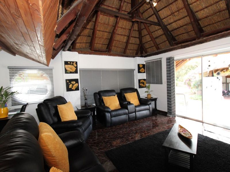 Charming Two-Bedroom Home in Estate  with Rustic Charm near Bela-Bela - Photo 3