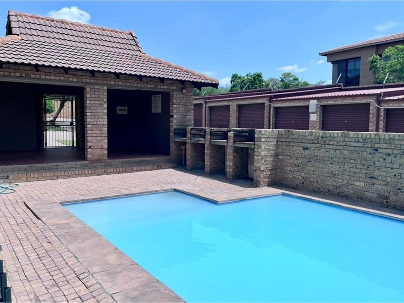 Modern Ground Floor 2 Bed, 2 Bath with a Garage - Your Perfect Home Awaits! - Photo 4