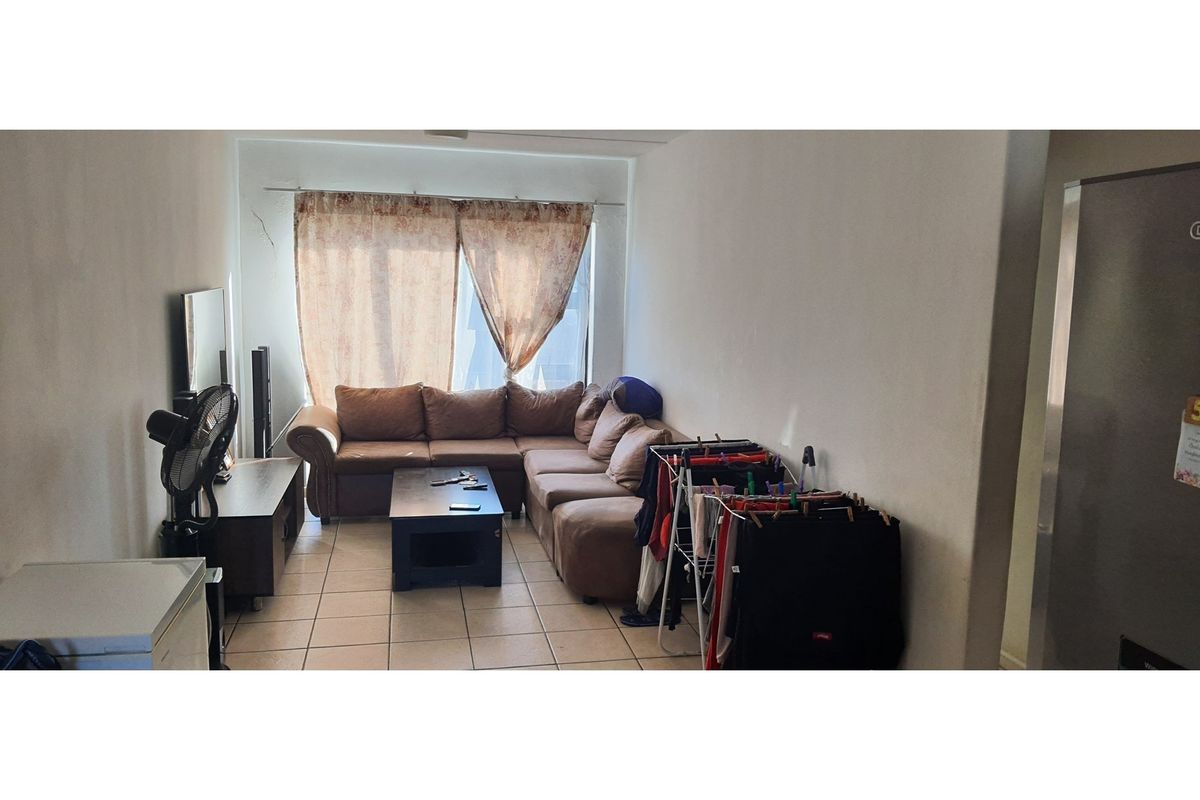 Fully Tenanted, Three-Unit Portfolio in 24-Hour Secure Complex - Photo 3