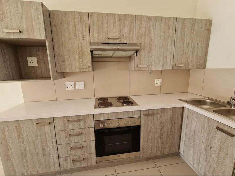 2 Bedroom,1 Bath apartment for Rent in Carlswald - Photo 3