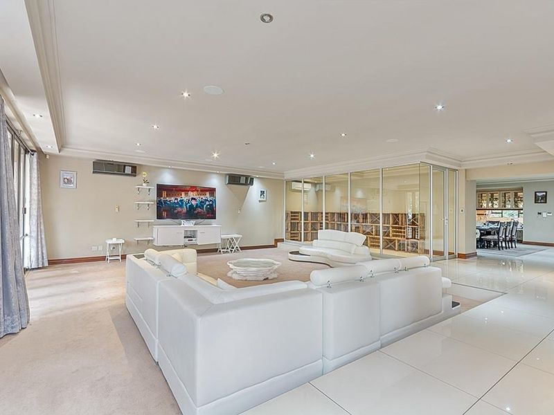 House For Sale in Bedfordview - Photo 7