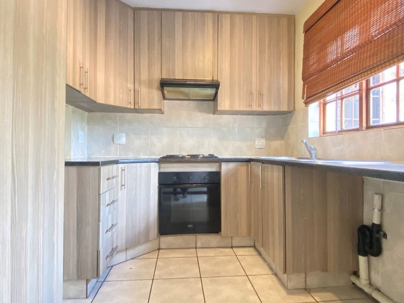 2 Bedroom Apartment For Sale in Morningside - Photo 8