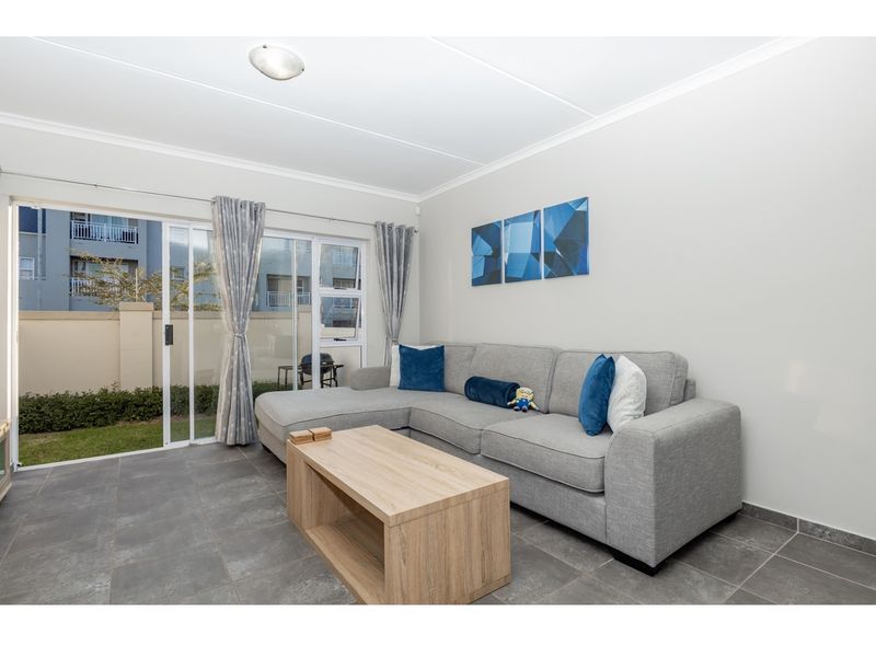 Modern 2-Bedroom Duplex in a Secure Complex in Haasendal - Corner Unit with Private Garden - Photo 8