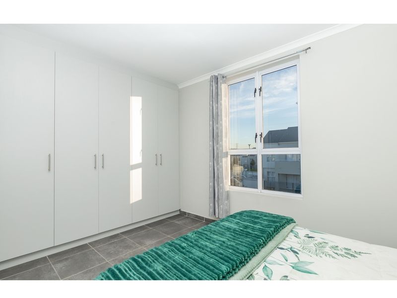 Modern 2-Bedroom Duplex in a Secure Complex in Haasendal - Corner Unit with Private Garden - Photo 6