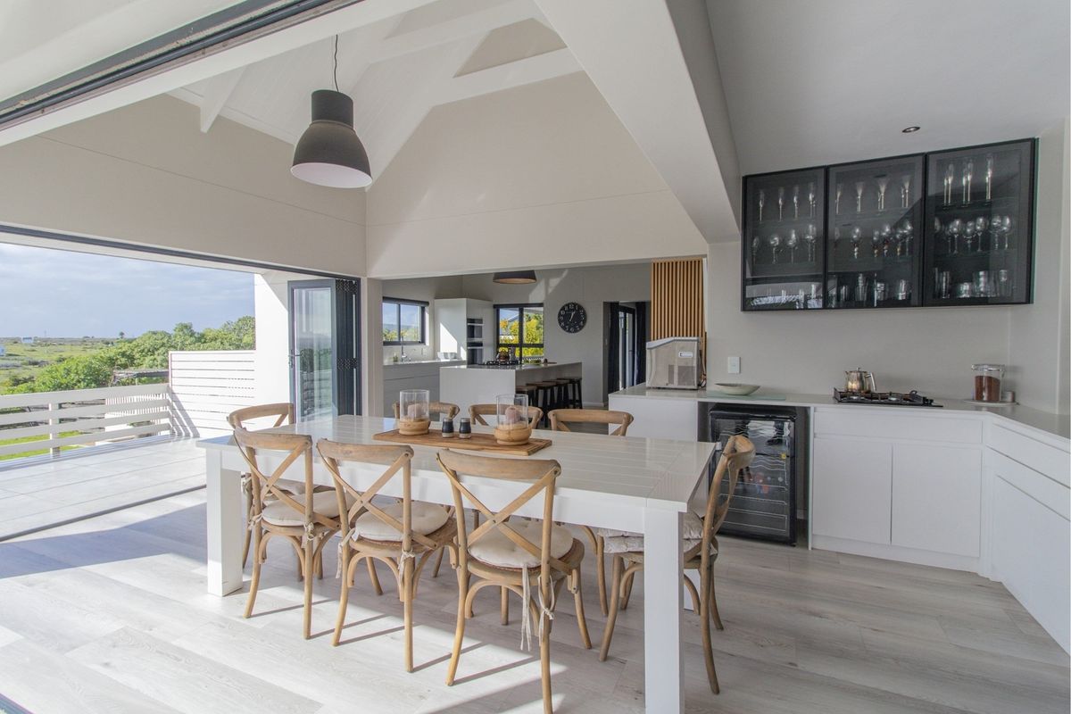 Luxury Country Living- Farmstyle -Langebaan - Photo 2