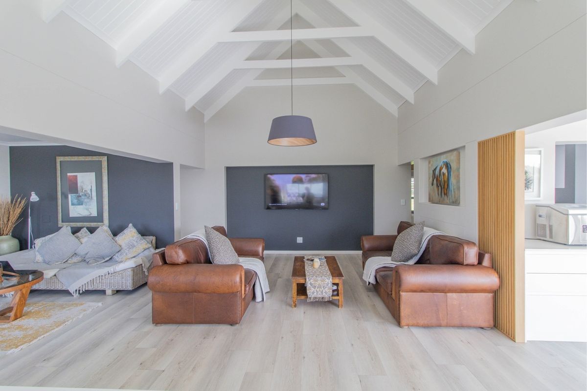 Luxury Country Living- Farmstyle -Langebaan - Photo 4