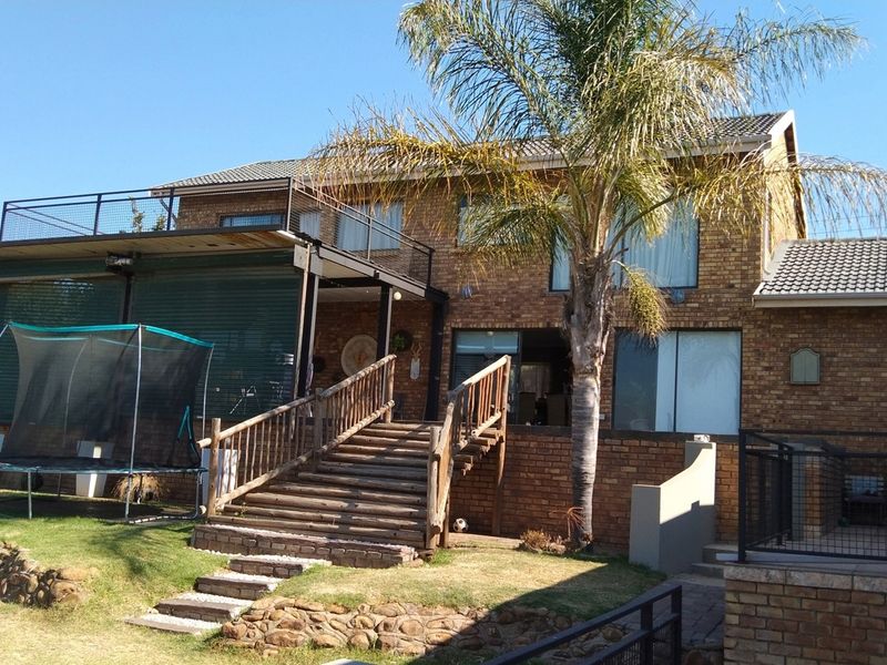 Bold Luxury with Spectacular 180 Degree Vaaldam Views - Photo 4