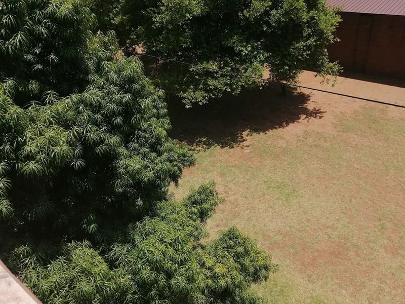 Vanderbijlpark * SE 1 * 2 Bedroom Flat * Kitchen * Bathroom * Lounge * Garage * Balcony - Photo 4