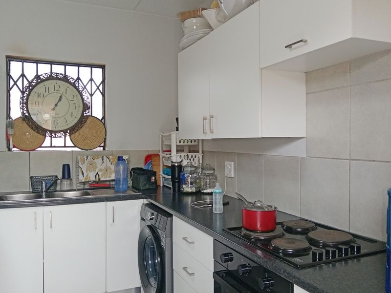 Stunning 3-Bedroom Ground Floor Home for Sale in Villa Clari Estate! - Photo 8