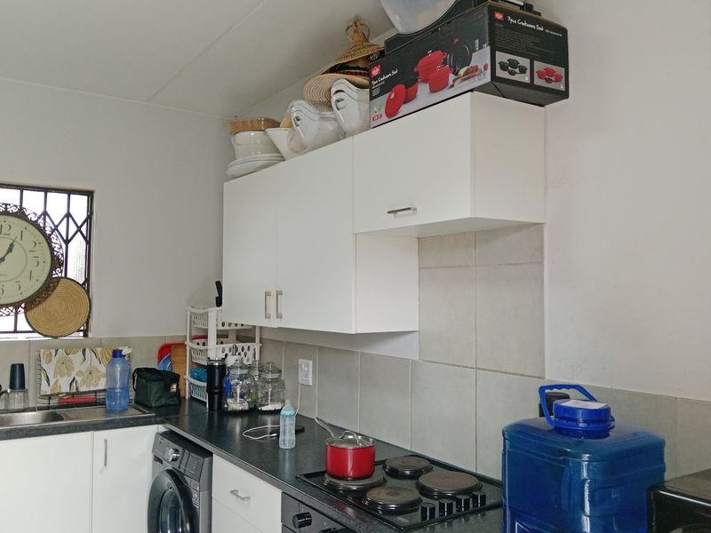 Stunning 3-Bedroom Ground Floor Home for Sale in Villa Clari Estate! - Photo 9