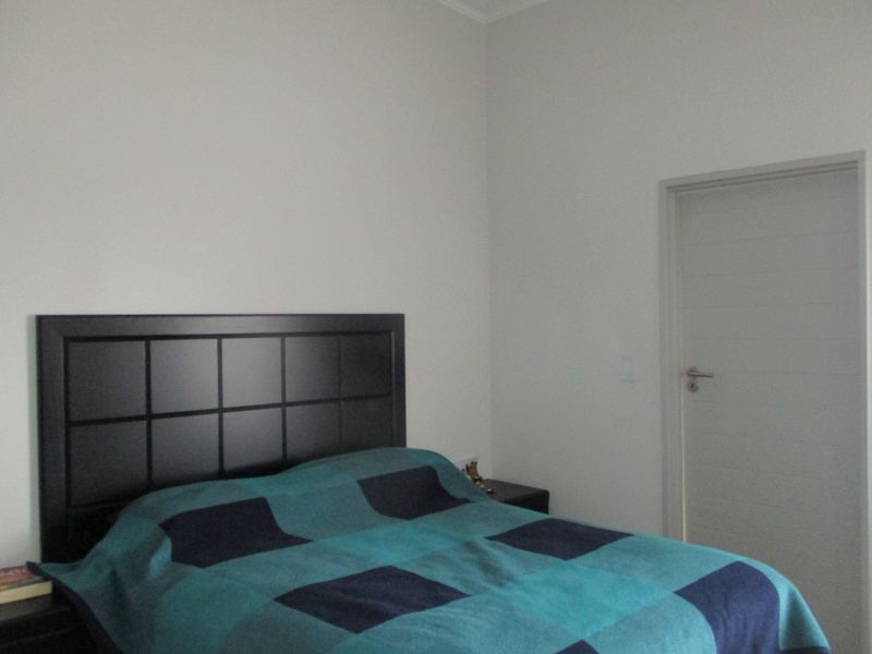 "Modern 2-Bed Apartment for Sale -Glen Marais "Price Reduced - Photo 4