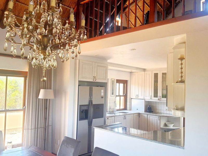 Elegant Eco-Estate Home in Western Cape. Close to Iconic Mossel Bay - Photo 9