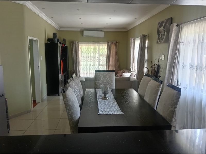 Charming Farmhouse Retreat in Witkop Meyerton Awaits You - Photo 4
