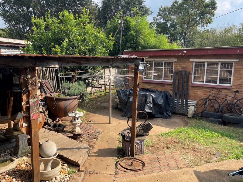 Perfect Family Home and Calling For Investors! - Photo 7