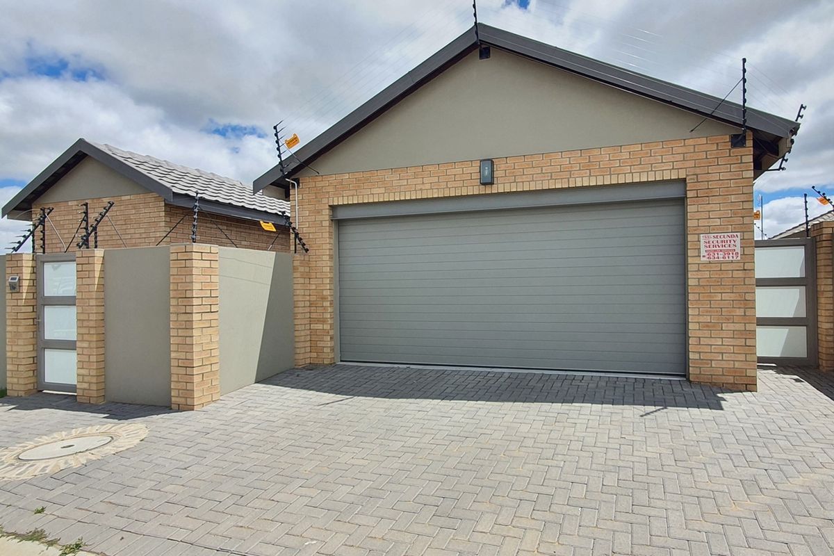 "Modern 3-Bed Home in Mpumalanga's New Suburb" - Photo 2