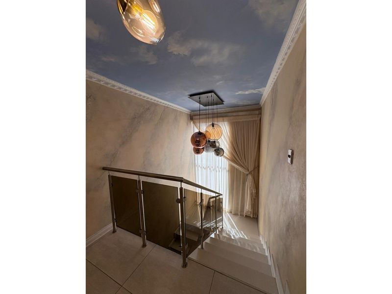 5-Bedroom House for Sale Eagles Crest Estate. - Photo 6