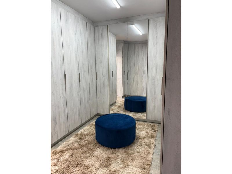 5-Bedroom House for Sale Eagles Crest Estate. - Photo 10