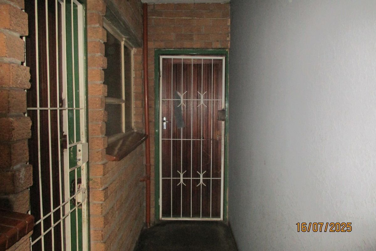 1-Bed Apartment for sale in Kempton Park CBD - Photo 4