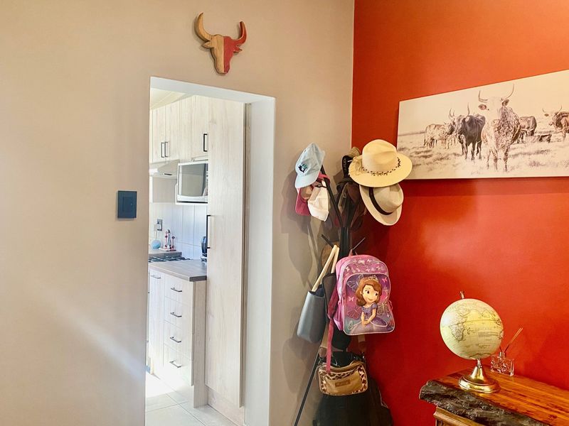 Coastal Character - Photo 6