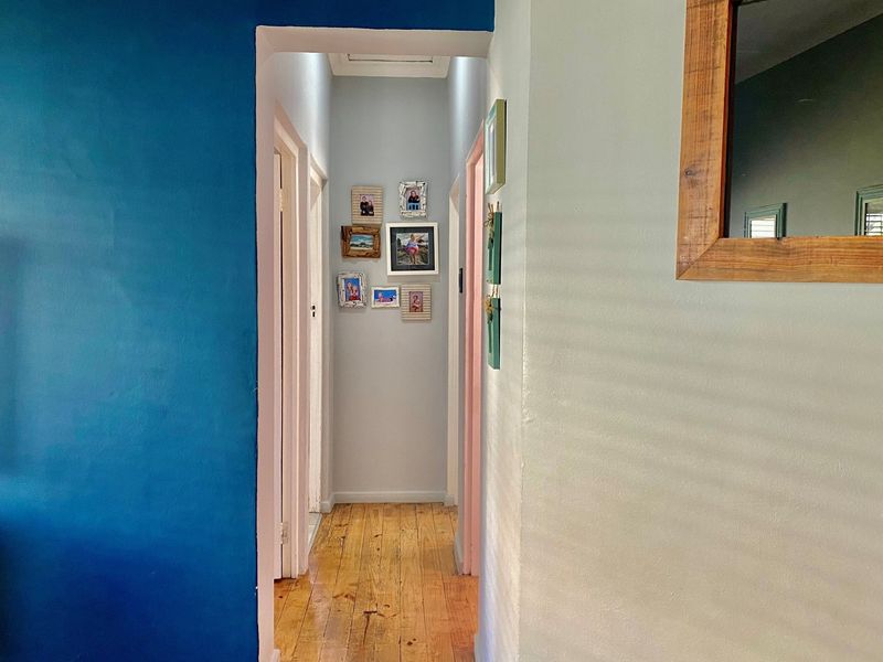 Coastal Character - Photo 3