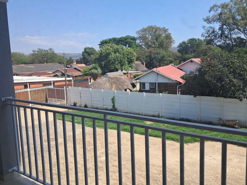 Brand new spacious apartment in THE CLAREMONT TRIO appartment block - Photo 10