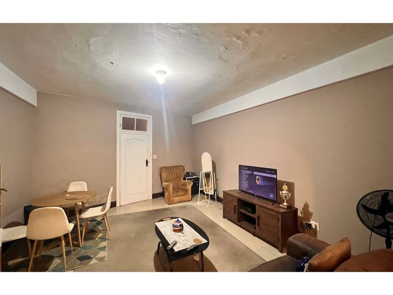 Charming Bachelor Apartment in South Beach for Sale - Photo 9