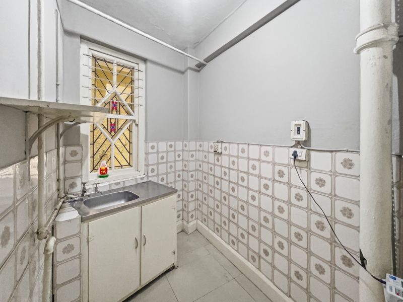 Charming Bachelor Apartment in South Beach for Sale - Photo 8