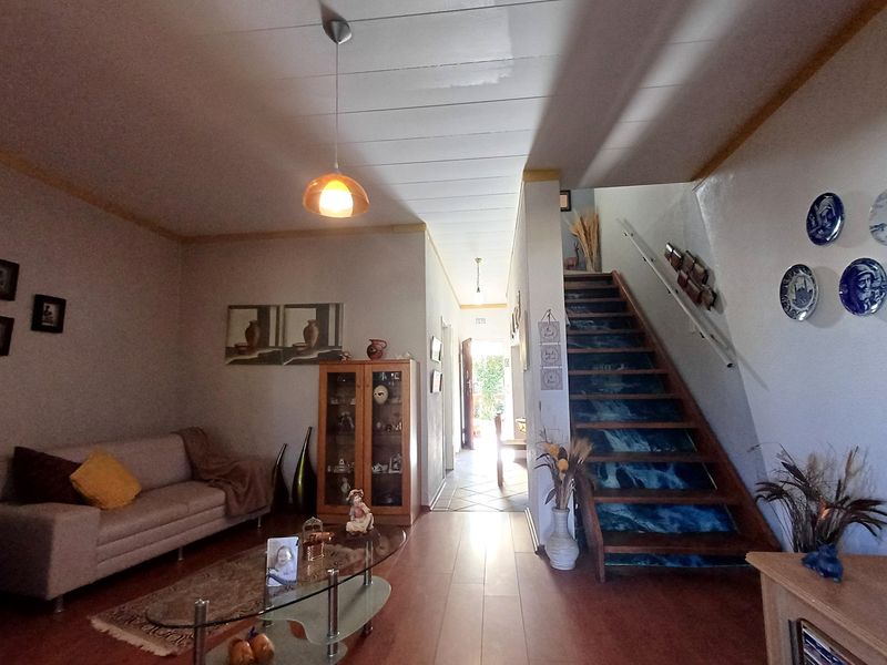 Charming 2-Bedroom Townhouse For Sale in Primrose - Photo 3