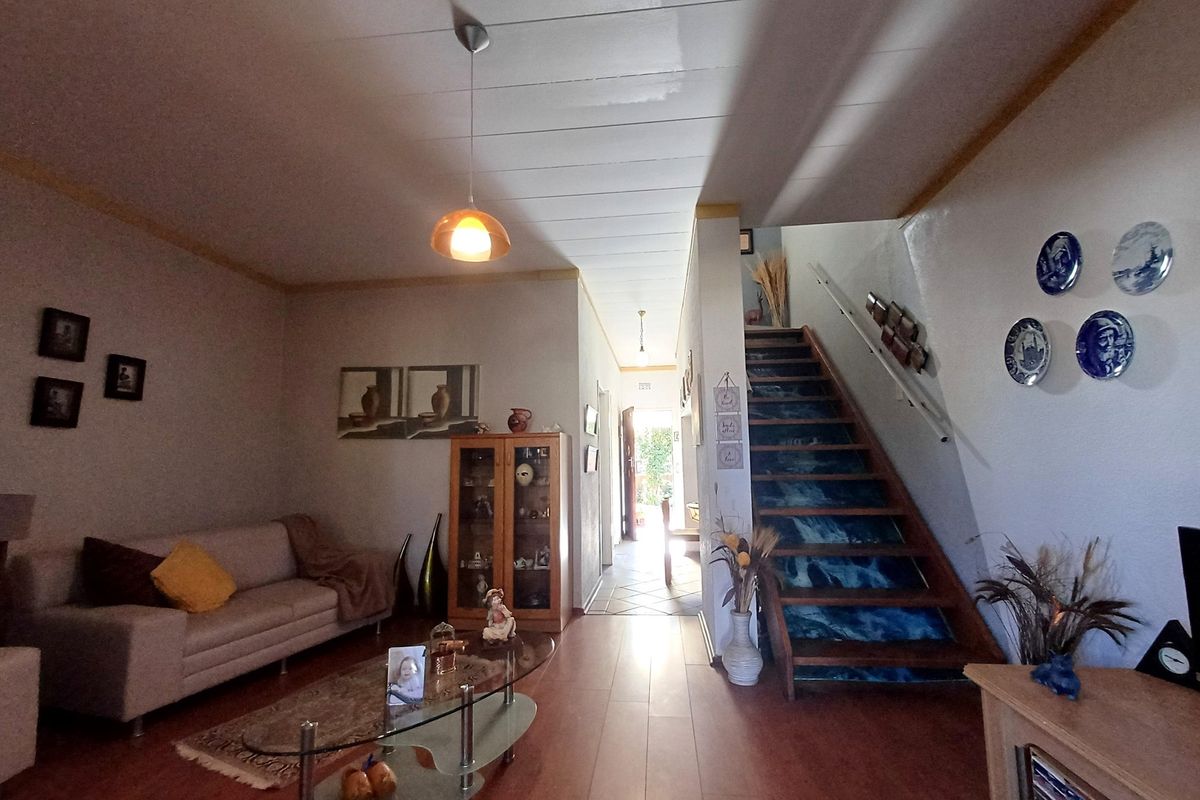 Charming 2-Bedroom Townhouse For Sale in Primrose - Photo 3