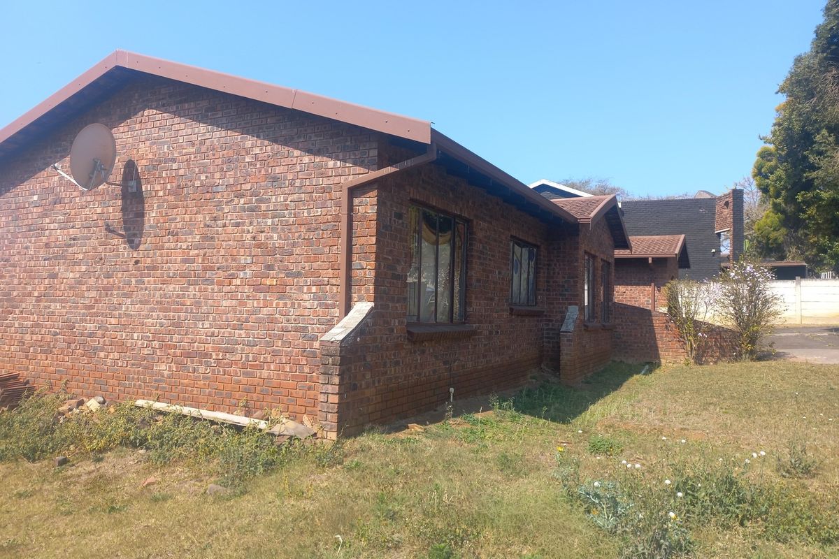 FAMILY HOUSE - Photo 4