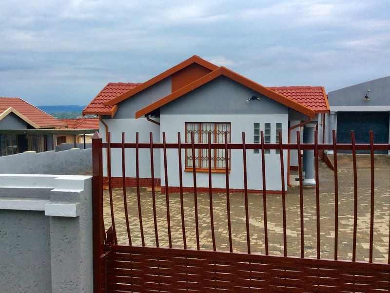 WHAT A BEAUTY IN TLHABANE WEST - Photo 1