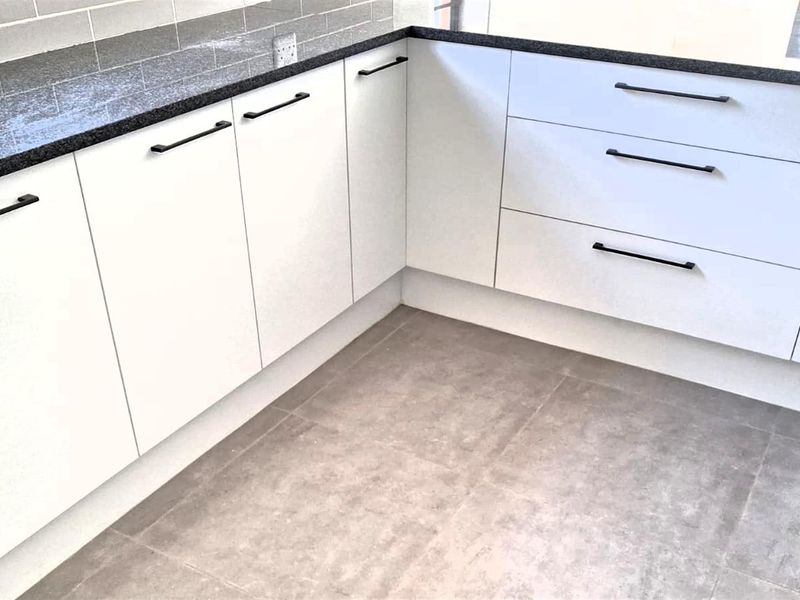 Brand-New 3-Bedroom Coastal Home for Sale in Wavecrest, Jeffreys Bay - Walking Distance to Beach - Photo 10