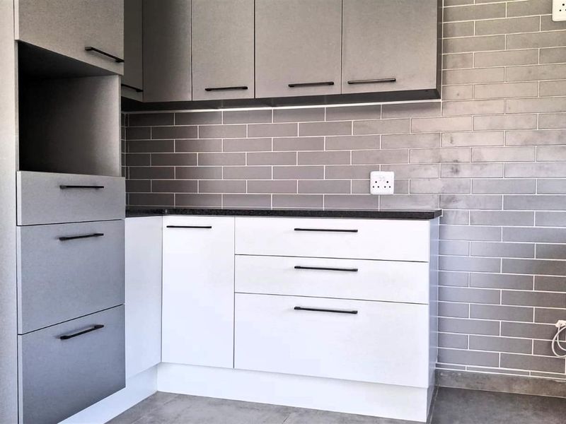 Brand-New 3-Bedroom Coastal Home for Sale in Wavecrest, Jeffreys Bay - Walking Distance to Beach - Photo 7