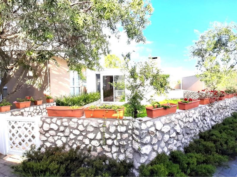 COTTAGE TO LET FOR ELDERY PERSON IN A HOME AWAY FROM HOME:  COUNTRY CLUB:  LANGEBAAN - Photo 4