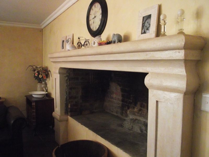 EXCLUSIVE HOUSE OF ROSELEIGH - Photo 10