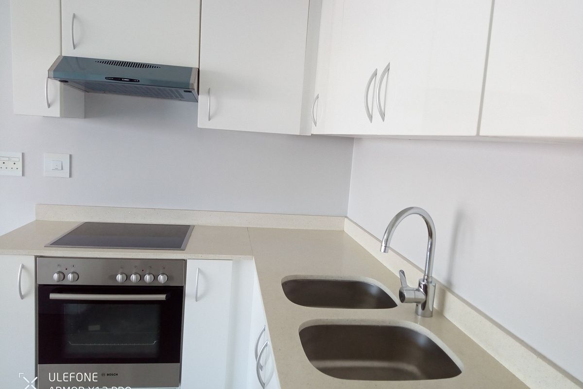 Epic apartment not to be missed - Photo 4