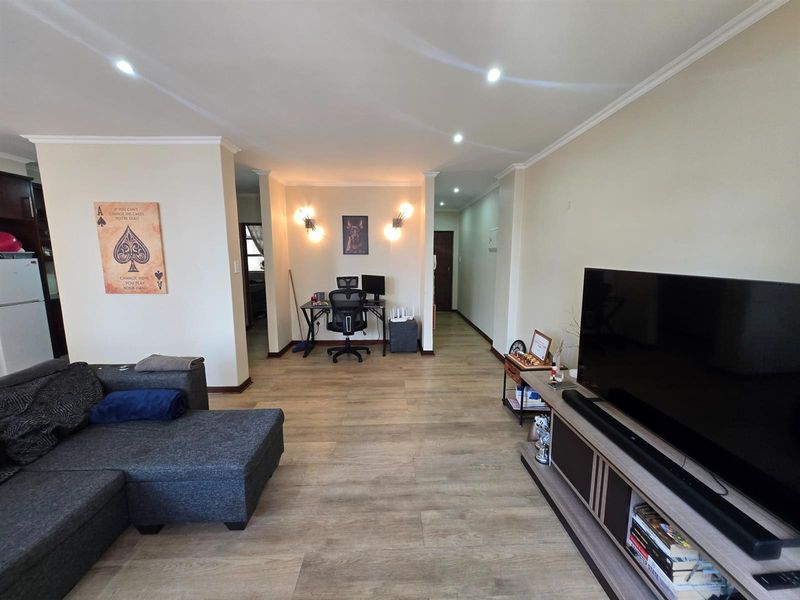 Experience Luxurious City Living in the Heart of Marshalltown - Photo 3