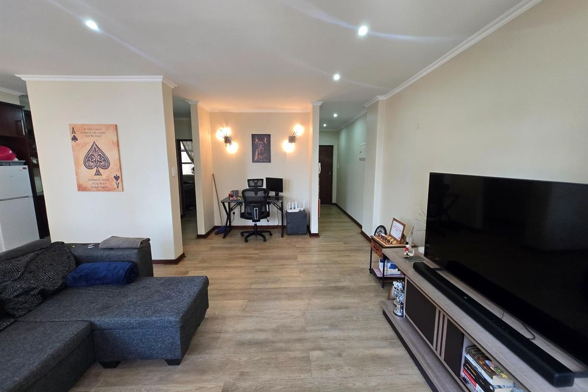 Experience Luxurious City Living in the Heart of Marshalltown - Photo 3