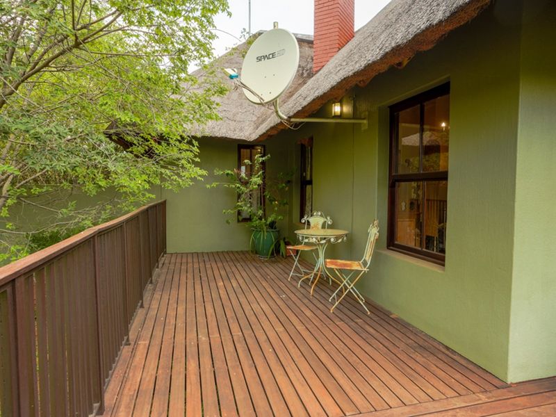 5 Bedroom House for Sale in Popular Letamo Game Estate close to Krugersdorp in Cradle of Humankind - Photo 10