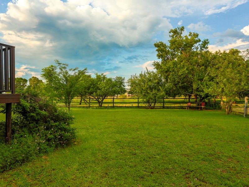 5 Bedroom House for Sale in Popular Letamo Game Estate close to Krugersdorp in Cradle of Humankind - Photo 7