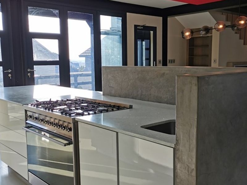 Unparalleled 3-Bedroom Masterpiece - Photo 4