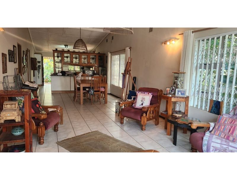 3-Bedroom Home for Sale in Tugela Mouth - A Peaceful Coastal Retreat - Photo 8