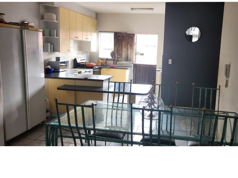Price Reduced...Spacious Duplex Townhouse in Florida, Roodepoort - Photo 7