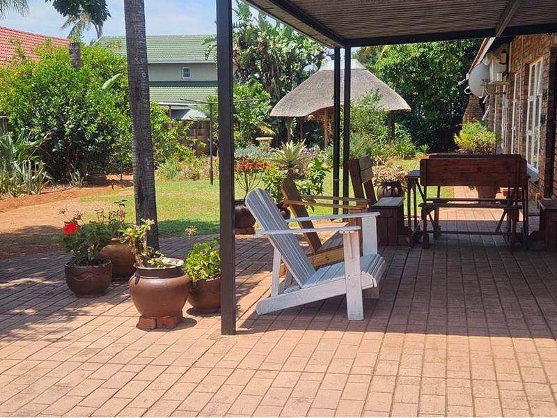 Well Priced Home In Superb Convenient Location With A Functional Family Home - Photo 1