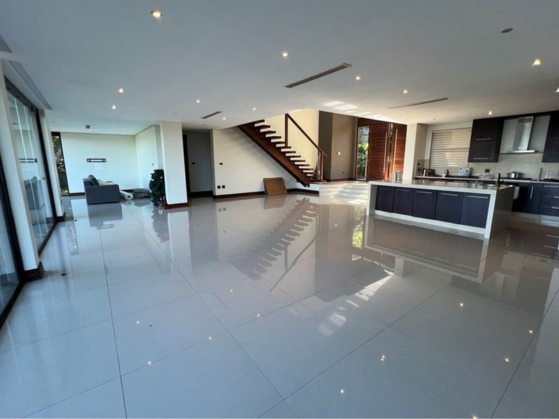 Zimbali Townhouse Overlooking the Golf Course with Distant Sea Views - Photo 7