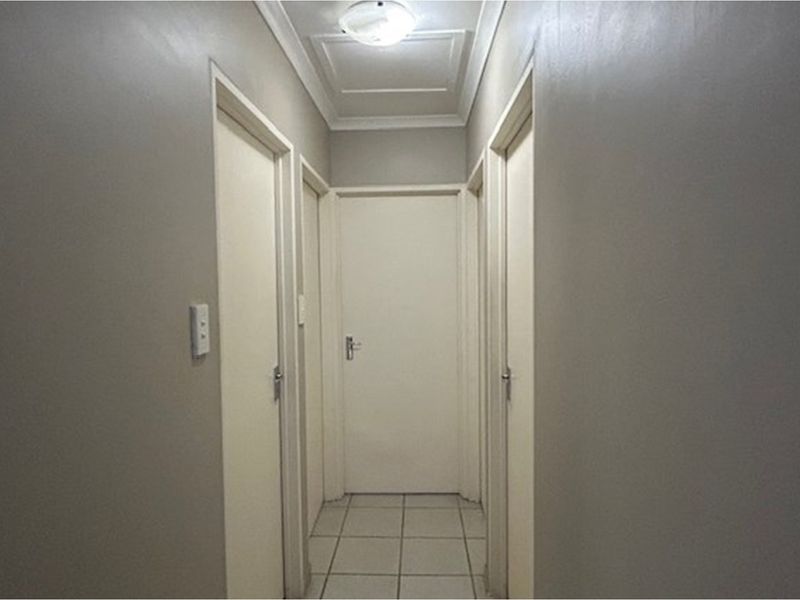 Townhouse For Sale in Summerset, Midrand - Photo 10